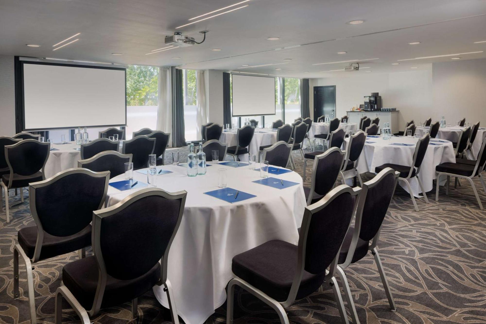 Готель Hilton London Syon Park Брентфорд Екстер'єр фото